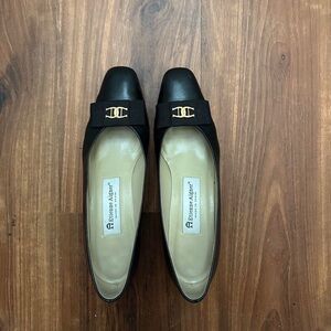 aigner ”fiesta” black kitten heels